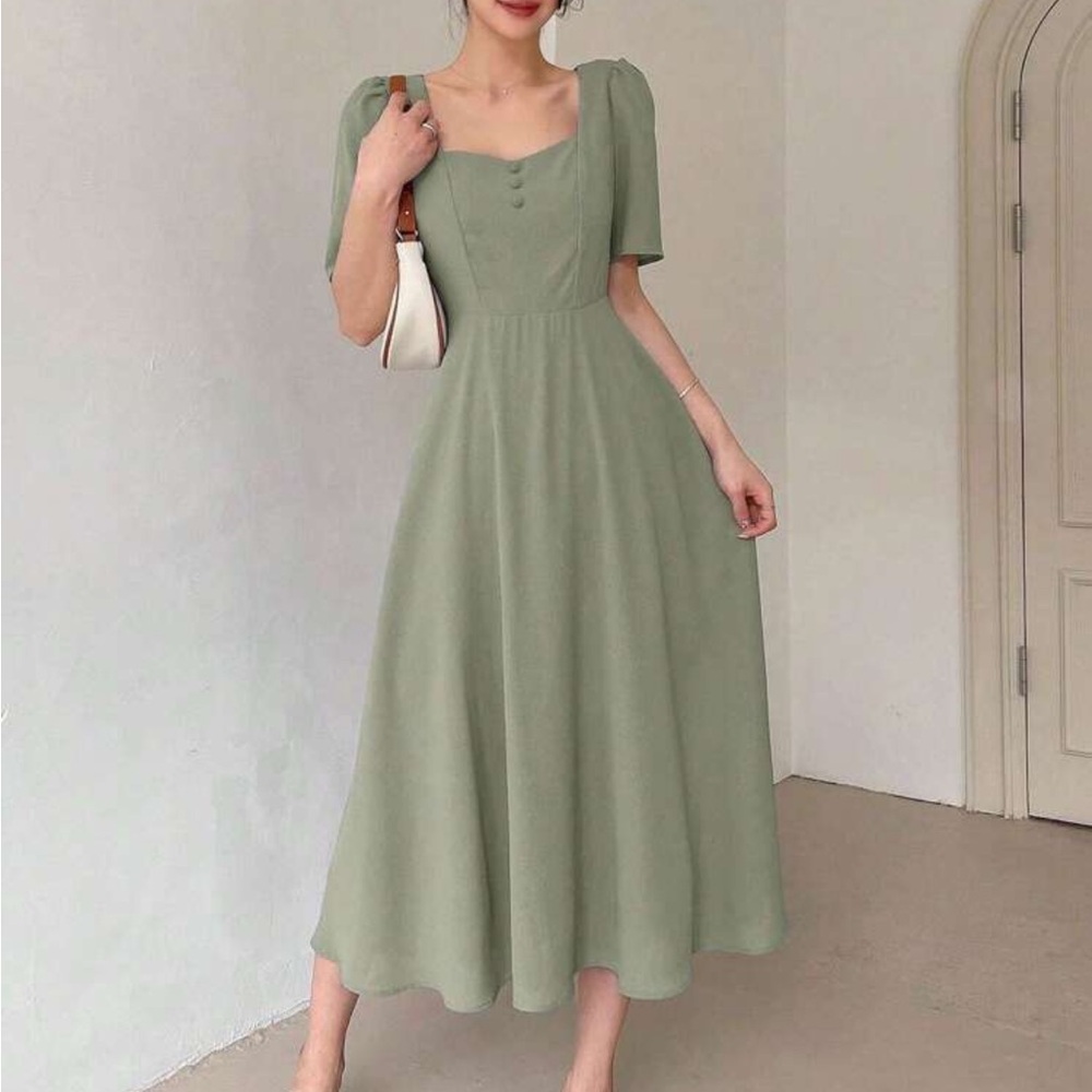 Elegant Green Midi Dress